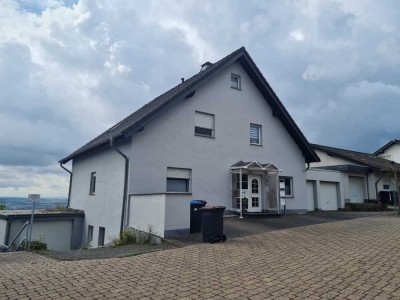 *** Geräumige Gartengeschoßwohnung mit Aussicht***