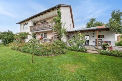 Großzügiges Zweifamilienhaus mit herrlichem Garten und Vermietungsoption