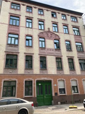 Charmante 2-Zimmer-Altbauwohnung im Herzen des Paulusviertels