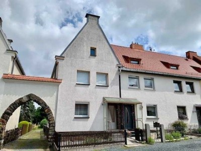 Einfamilien-/Reihenhaus mit Garten !