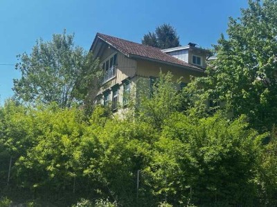 Einladende 3-Zimmer-Wohnung mit Allgäuer Flair, zeitgemäßer Ausstattung und eigenem Garten.