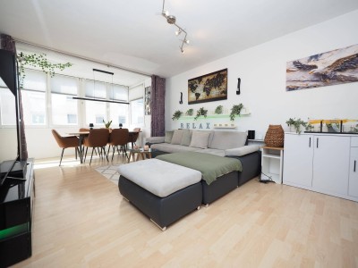 Charmante 2-Zimmer Wohnung – „City Flair“ mit separater Küche