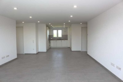 Hochwertige und barrierefreie 4-Zimmerwohnung mit Balkon und EBK
