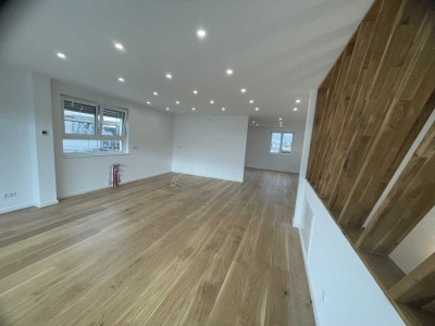 Luxuriöse Neubau-Penthouse-Wohnung: Stilvolle 4-Zimmer-Maisonettewohnung mit Terrasse in Rodgau