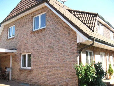 Am liebsten "auf dem Rhen" ! Schöne Doppelhaushälfte mit Vollkeller, Kaminschornstein u. Carport !