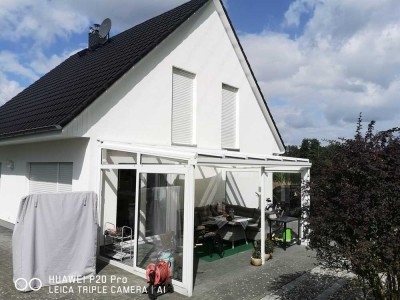 Stilvolles Einfamilienhaus nahe am Wasser und Wald