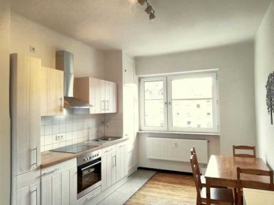 Helle 2-Zimmer-Wohnung mit EBK in Mannheim
