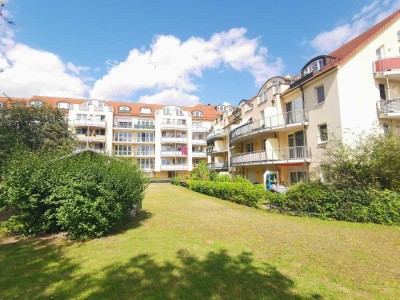 Bezugsfrei!!! 2-Raum-Wohnung mit EBK, gutem Schnitt, Aufzug und Tiefgarage in Leipzig-West