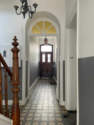 Schöne Altbauwohnung (EG), 1 Z, K, B ca. 35m² mit Garten, Lintert Waldnähe, frisch renoviert