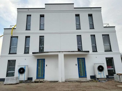 Lichtdurchflutete Wohnung mit EBK und Loggia in Gehrden
