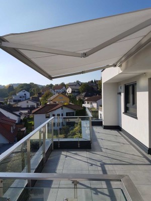 Moderne 3-Zimmer-Wohnung mit Einbauküche und großer Dachterrasse in Sinsheim-Reihen