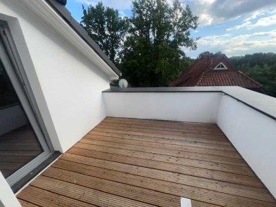 Erstbezug nach Fertigstellung 2,5-Zi.-Whg. mit EBK u. Dachterrasse in CE-Vorwerk