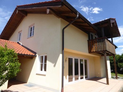 Schönes, ruhiges Einfamilienhaus (180 qm) in attraktiver Wohnlage in Freilassing