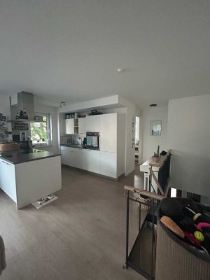 Stilvolle 3-Raum-Maisonette-Wohnung mit gehobener Innenausstattung mit Einbauküche in Heilbronn