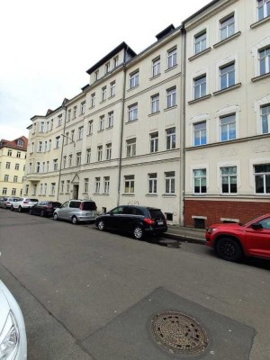 1,5 ZKB auf 51 qm / Saniert & schön gemacht sucht SIE