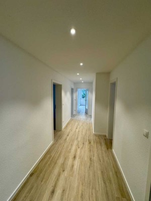 Erstbezug nach Sanierung -  3-Zimmer-Wohnung mit Balkon im 1. OG in Bad Iburg