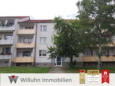 Gerade in Renovierung für Sie - Helle 4-Raum-Wohnung mit Balkon - Stellplatz möglich