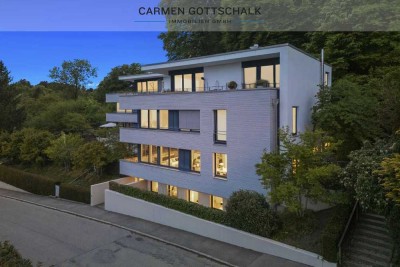 Moderne Stadtvilla mit zwei exklusiven Villenwohnungen