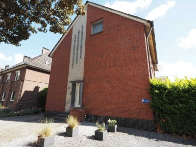 Werne! Top gepflegte 3-Zimmer-Wohnung mit Balkon, Garten und eigener PV-Anlage!