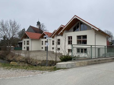 MODERNES, SCHÖNES REIHENHAUS IN RUHIGER, SCHÖNER WOHNLAGE IN  LECHBRUCK AM SEE