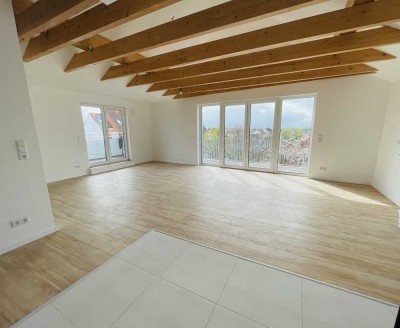 Moderne Dachgeschosswohnung (Bj. 2021) – exklusiv, hell & mit viel Charme