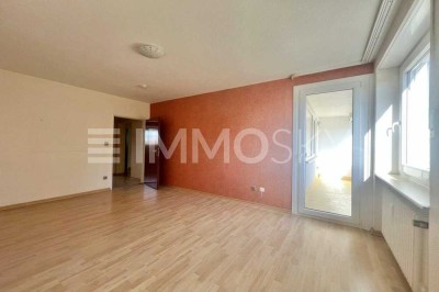 Heroldsberg: Schöne Wohnung mit Sonnen-Balkon und Stellplatz