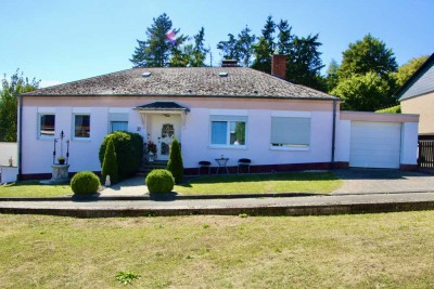 21,5 km vor  Luxemburg/ Echternach, 7-Raum Villa mit Potenzial