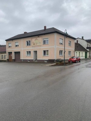 2-3 Familienhaus ,Falkenstein Zentrum, 45 Minuten vor Wien, Toplage