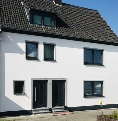 Hanroth: Moderne Erdgeschoß Wohnung