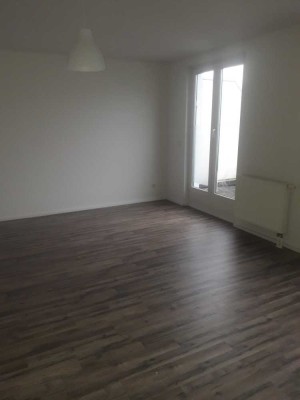 Tolle 1 Zimmer WHG mit gr. Balkon und EBK ***hell und lichtdurchflutet***sehr gute Lage