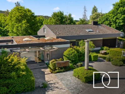 Zwei Wohnhäuser! Großzügiges Familiendomizil mit flexibler Nutzung und Gartenidylle in Bayreuth