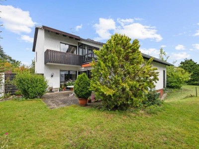 Herrliche Lage in Fürth-Unterfarnbach - Top gepflegte Doppelhaushälfte mit Garage