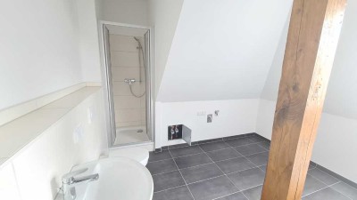 Erstbezug, 111 m², 5-Zi, 8m² Balkon, Gast-WC, 20 m² Keller