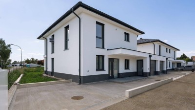 JETZT SCHLÜSSELFERTIG - selber Preis! Einfamilienhaus, großer Garten!