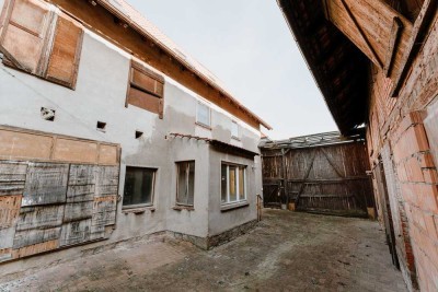 Wohnhaus, Hof und Nebengelass in Danstedt