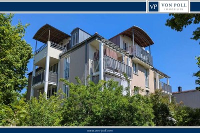 ! Sehr schöne helle 2-Zimmer Wohnung mit großem überdachten Balkon !