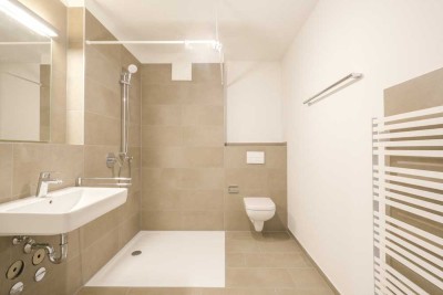 Lichtdurchflutete Eleganz mit exklusiver Ausstattung, moderner Markenküche und Loggia!