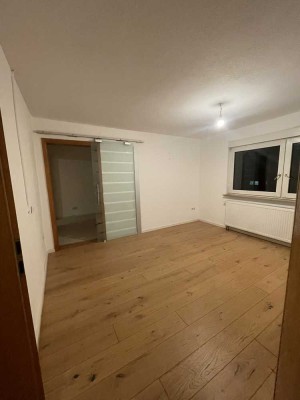 3-Zi-Wohnung m. Balkon ab sofort