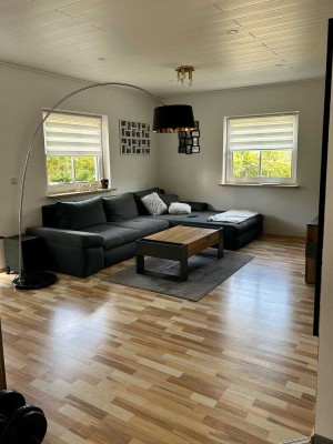 Helle & gut geschnittene 2 Zimmer  Einliegerwohnung in Kitzingen- Sickershausen ab 1.9.2025