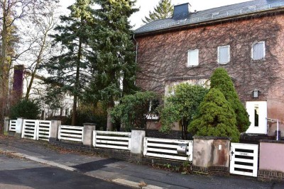 Villenartige Doppelhaushälfte in Bernsdorf zu verkaufen - Chemnitzer Architekturgeschichte pur