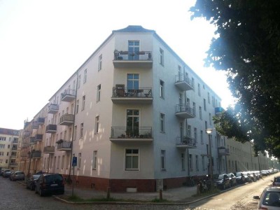 ** 3-Zimmer-Wohnung in saniertem Altbau **