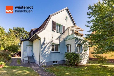 Zeuthen bei Berlin! Attraktives Zweifamilienhaus mit einer vermieteten Wohneinheit