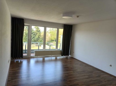 Freundliche 1-Zimmer-Wohnung mit Balkon in Salzgitter-Thiede