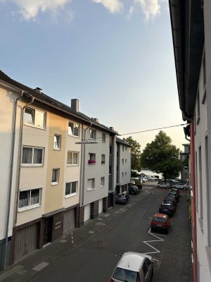 Stilvolle, modernisierte 2-Raum-Wohnung mit gehobener Innenausstattung in Bonn - Beuel