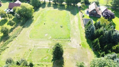 Großzügiges ehemaliges Bauernhaus mit angrenzender Scheune und Wiese, Pferdehaltung möglich!