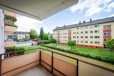 Erstbezug nach Sanierung mit Balkon: Exklusive 3-Raum-Wohnung mit lux. Innenausstattung