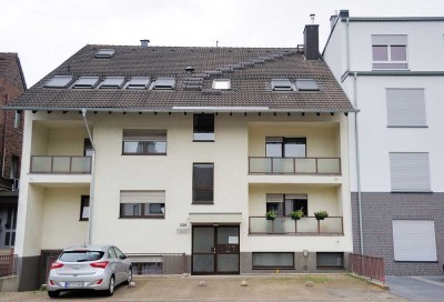 Freundliche und gepflegte 3-Raum-Wohnung mit gehobener Innenausstattung mit Balkon in Kerpen-Horrem