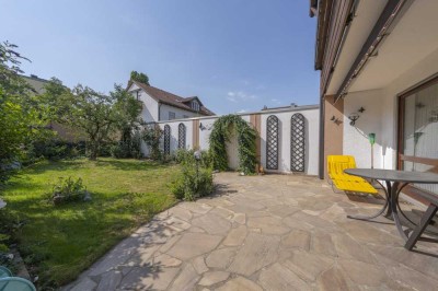 SOPART IMMOBILIEN - Familienfreundliches Reiheneckhaus mit viel Wohnfläche - gute Lage in Germering