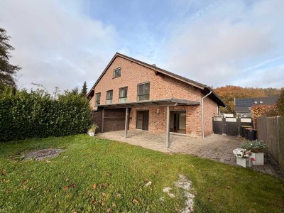 Familienfreundliches Wohnen im "Haus-im Haus" Konzept in Neukirchen-Vluyn, Rayen