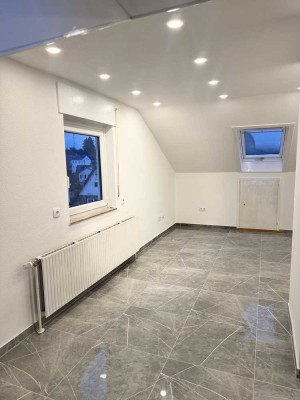 Dachgeschoss 3 Zimmer Wohnung